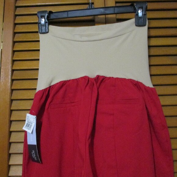 Motherhood Maternity NEW red pants, pull on, ankle length, tapered legs size L - Picture 7 of 10
